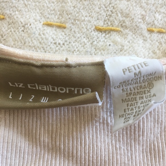 🧿Beige Tee - Picture 2 of 3